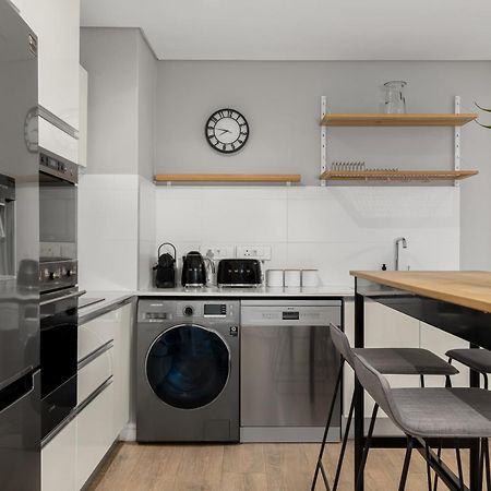 קייפטאון Warwick Apartments By Propr מראה חיצוני תמונה
