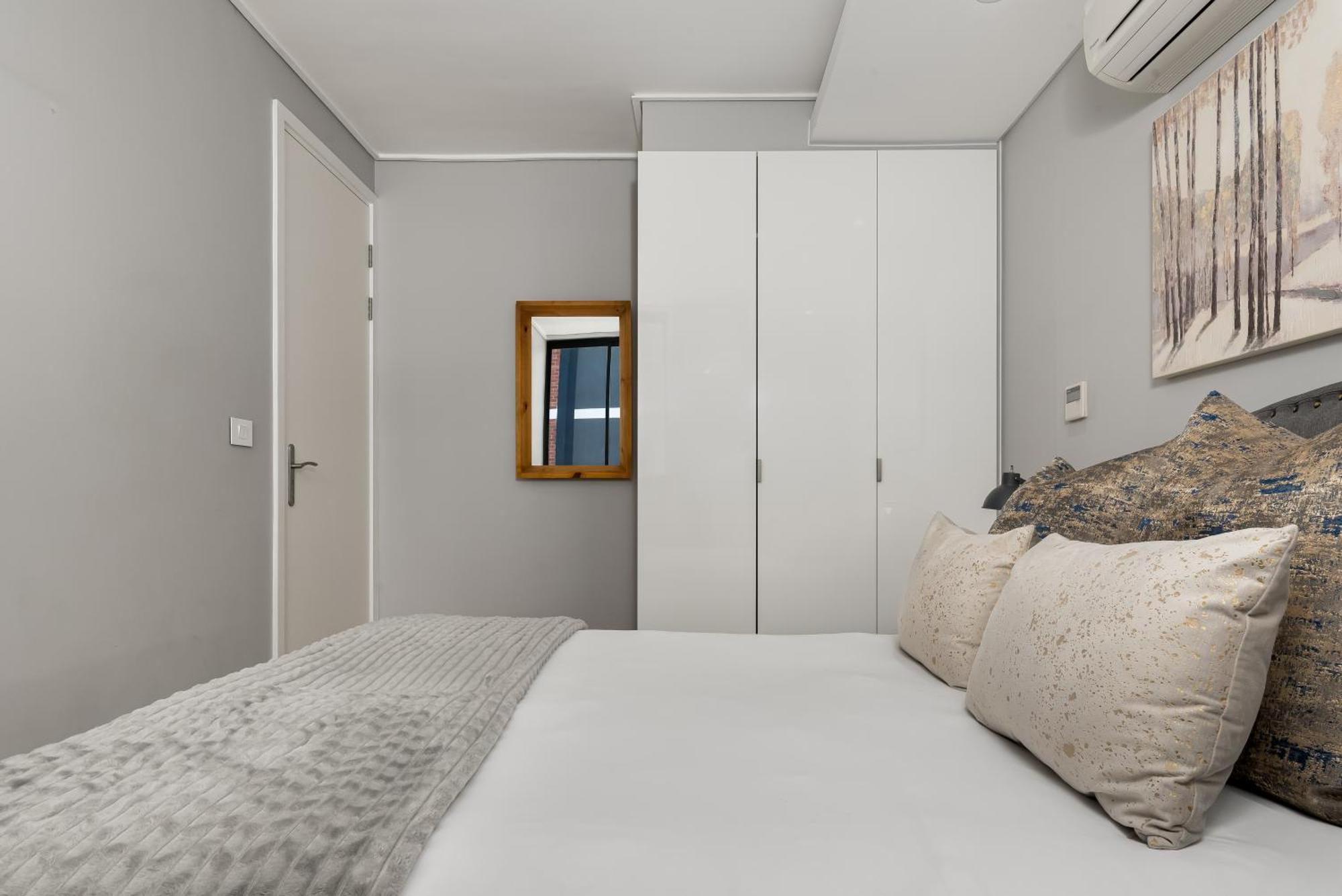 קייפטאון Warwick Apartments By Propr מראה חיצוני תמונה